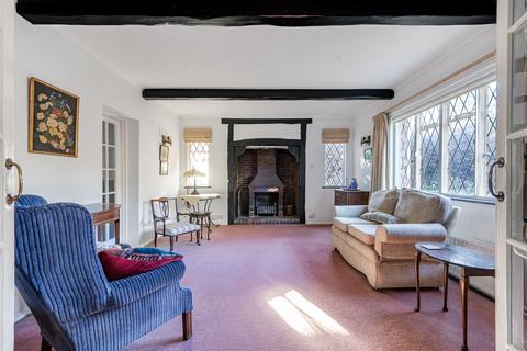 3 bedroom detached house for sale, Givons Grove, South Leatherhead