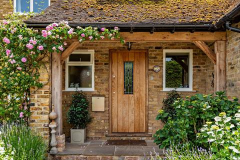 undefined, St. James Close, Pangbourne, Berkshire
