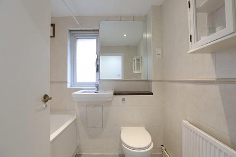 1 bedroom flat for sale, Valmar Road, SE5 9NH