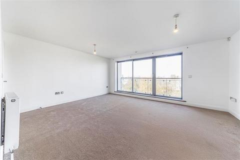 2 bedroom flat to rent, Warrior Close, London SE28