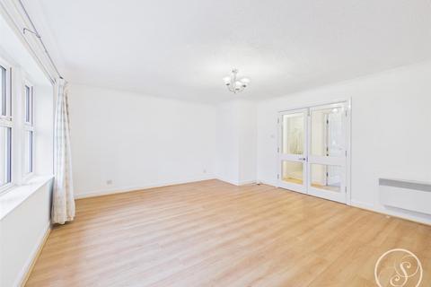undefined, Roundhay LS8