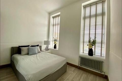 2 bedroom flat to rent, Power Road, London