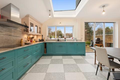 undefined, Warwick Road, London