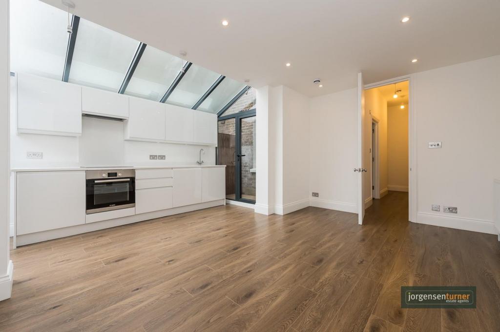 173 Bravington Road, GFF - Kitchen.jpg