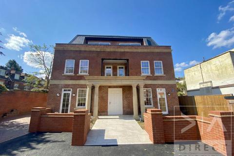 2 bedroom flat to rent, The Parade, Epsom KT18