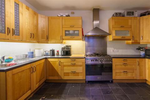 undefined, *House Share* Simonside Terrace, Heaton, NE6