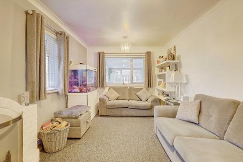 2 bedroom detached bungalow for sale, Church Road, Benfleet, SS7