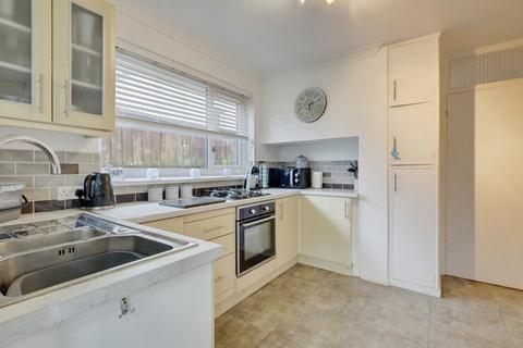 2 bedroom detached bungalow for sale, Church Road, Benfleet, SS7