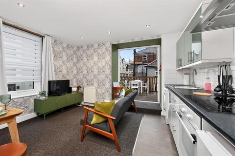 1 bedroom apartment for sale, North Hill, Plymouth