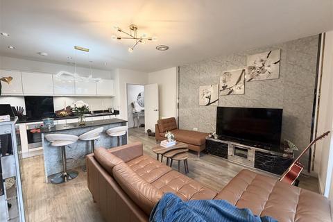 2 bedroom flat to rent, 31, Westmoreland Road, London NW9