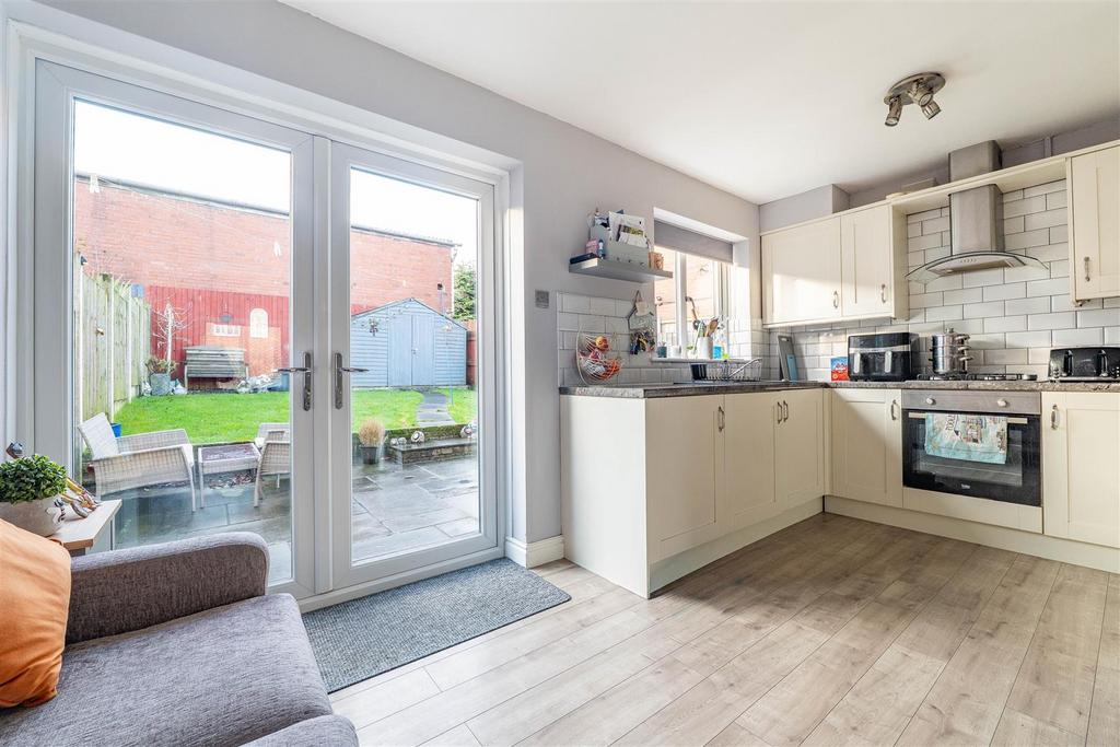 Kitchen/Dining Room