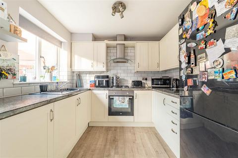 3 bedroom semi-detached house for sale, Kennett Drive, Leyland