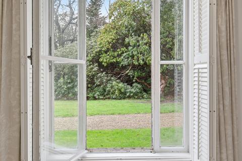 1 bedroom ground floor flat for sale, Flat 4 Lilystone Hall, Honeypot Lane, Stock, CM4 9GJ