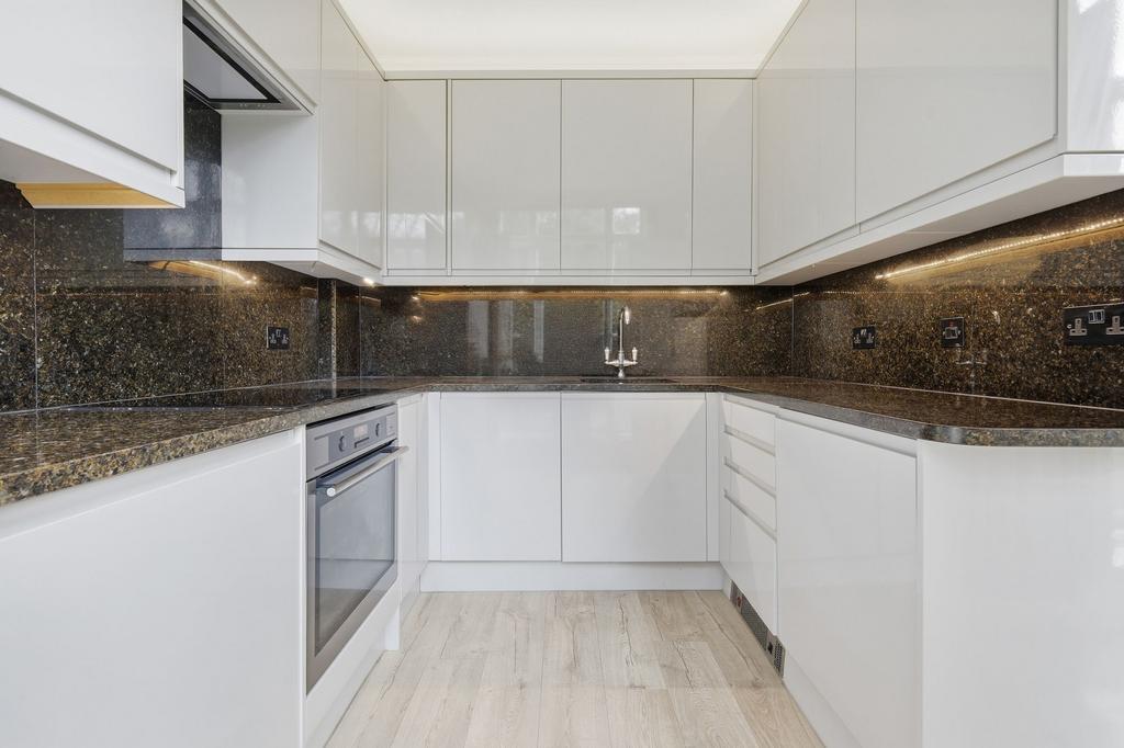 Fitted Kitchen