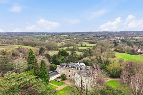1 bedroom ground floor flat for sale, Flat 4 Lilystone Hall, Honeypot Lane, Stock, CM4 9GJ