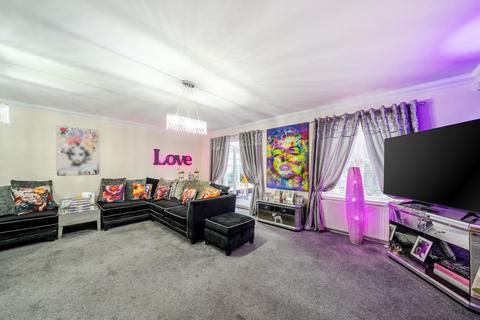 4 bedroom detached house for sale, Compass Close,  Ashford,  TW15
