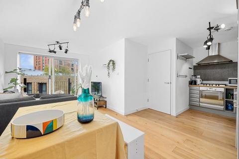 2 bedroom flat for sale, Hackney Road, Shoreditch, E2