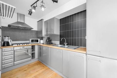 2 bedroom flat for sale, Hackney Road, Shoreditch, E2