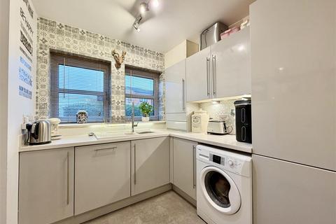 4 bedroom semi-detached house for sale, Barleyhill Road, Garforth, Leeds