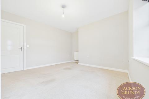 2 bedroom flat to rent, Oak Grove, Northampton, NN3 3JR