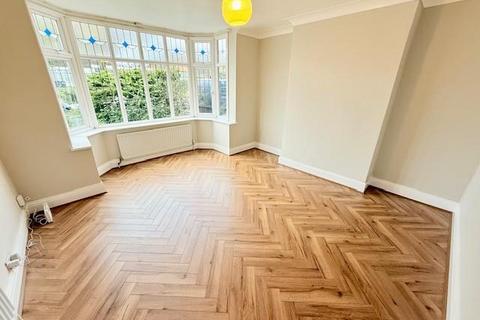 3 bedroom detached house to rent, New Church Road, Sutton Coldfield