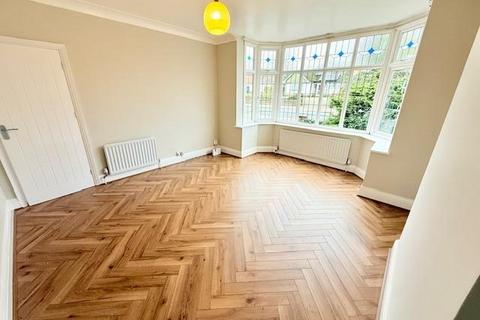 3 bedroom detached house to rent, New Church Road, Sutton Coldfield