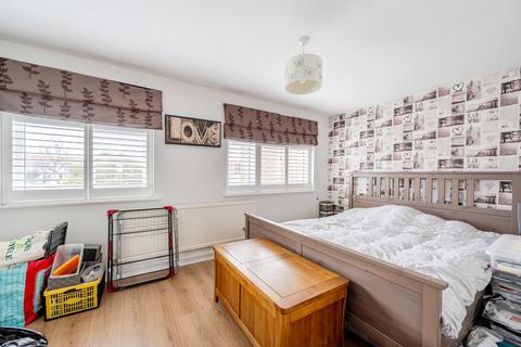 3 bedroom end of terrace house for sale, Chartwell Place, Sutton SM3