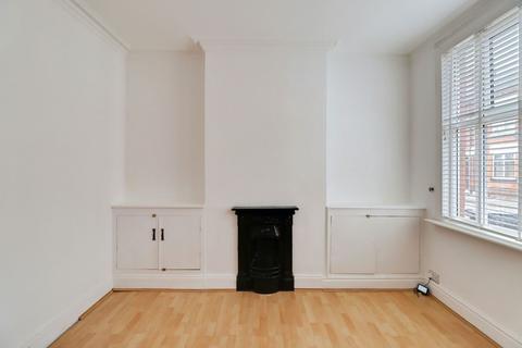 2 bedroom terraced house for sale, Avenue Road Extension, Clarendon Park LE2