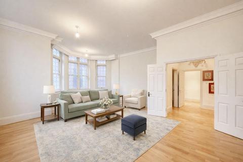 3 bedroom apartment for sale, Claremont Lodge, The Downs, Wimbledon SW20