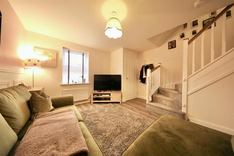 2 bedroom terraced house for sale, Banks Drive, Hessle