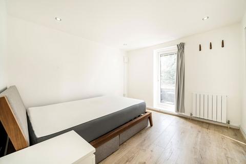 2 bedroom flat for sale, Tritton Road, London SE21