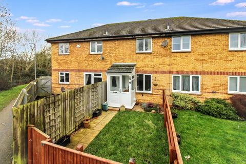 2 bedroom terraced house for sale, The Pastures, Aylesbury