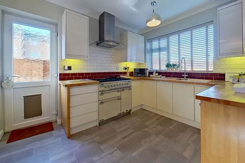 4 bedroom detached house for sale, Wye Gardens, Margate CT9