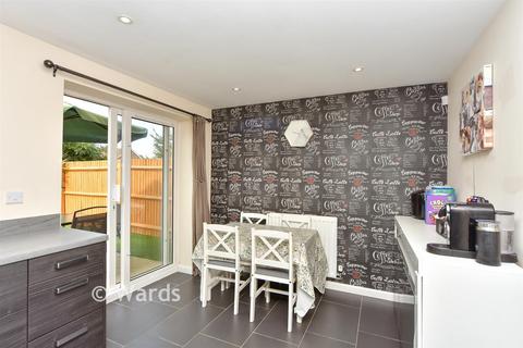 3 bedroom end of terrace house for sale, Tulip Close, Minster-On-Sea, Sheerness, Kent