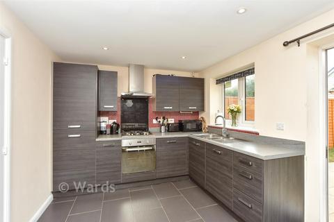 3 bedroom end of terrace house for sale, Tulip Close, Minster-On-Sea, Sheerness, Kent