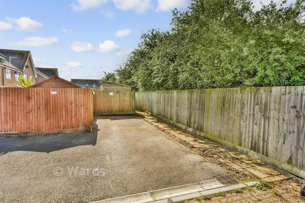 Driveway/Parking