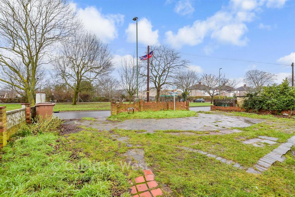 Driveway/Parking