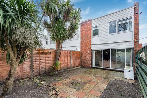 undefined, Brierley Close, London, SE25