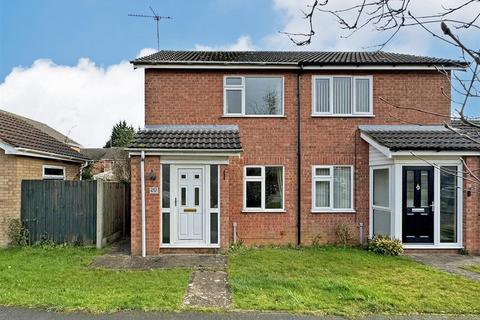 2 bedroom semi-detached house to rent, Willow Road, Stamford