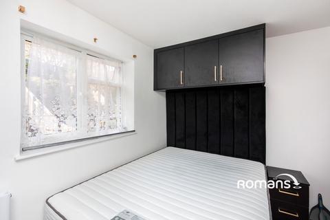 undefined, St. Benedicts Close, Aldershot, Hampshire, GU11