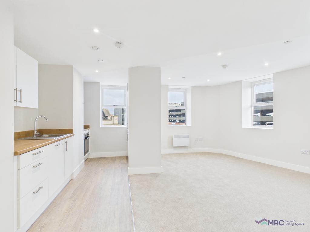 Newly Developed 2 Bed Apartment to Let