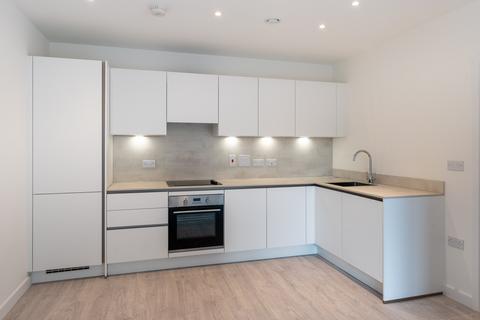 2 bedroom flat to rent, Farine Avenue, Hayes UB3