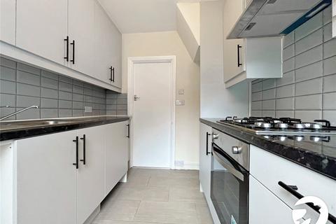 3 bedroom terraced house to rent, Boundary Road, Chatham, Kent, ME4