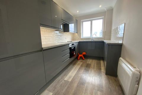 1 bedroom apartment to rent, Castleview Gardens, High Wycombe, HP12