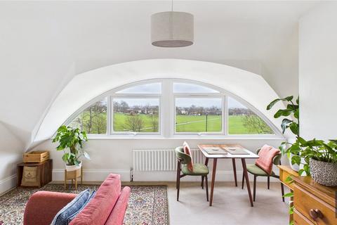 2 bedroom apartment for sale, Streatham Common North, London, SW16