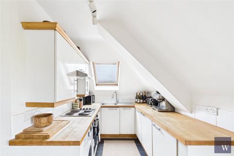 2 bedroom apartment for sale, Streatham Common North, London, SW16