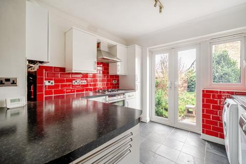 undefined, Boundary Road, Colliers Wood, London, SW19