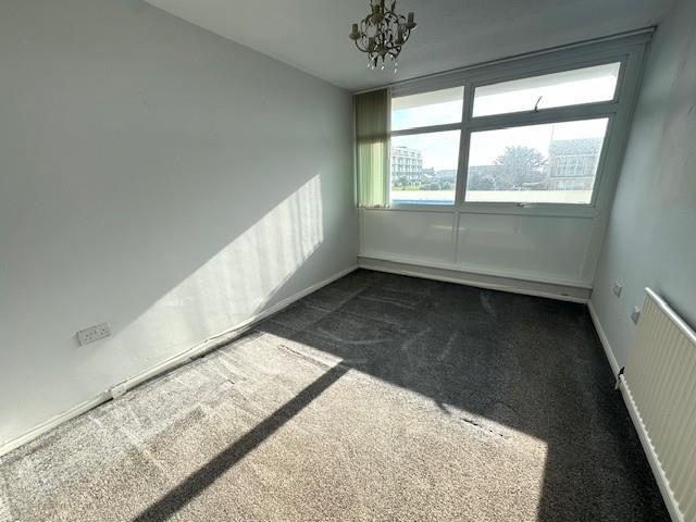 34 Pacific Court 7.jpg