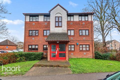 undefined, Clover Way, Wallington