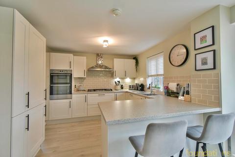 4 bedroom detached house for sale, Augers Crescent, Bexhill-on-Sea, TN39